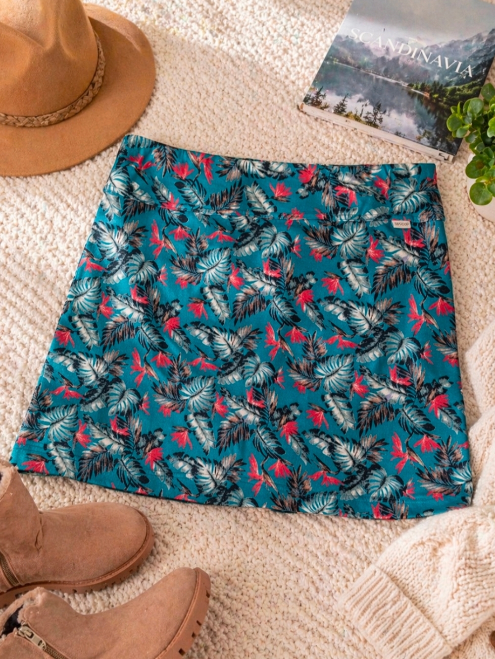 🇸🇪 Skhoop | Women's Large | Skirt | NWOT | Made in Sweden